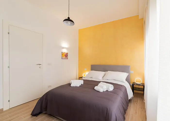 Al Teatro ゲストハウス バーリ