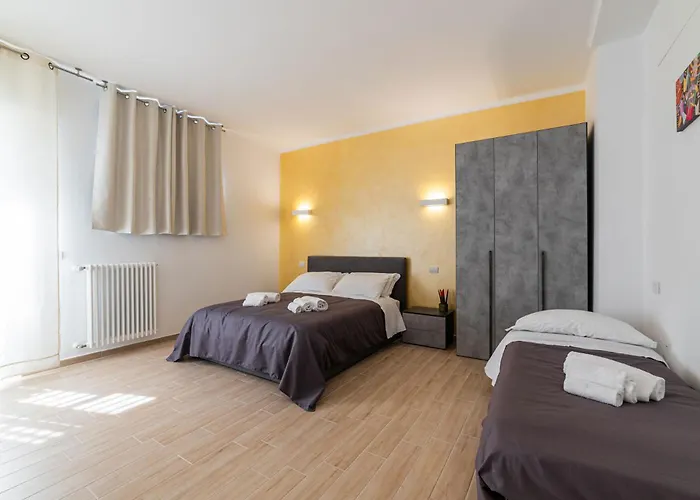 ゲストハウス Al Teatro 3*