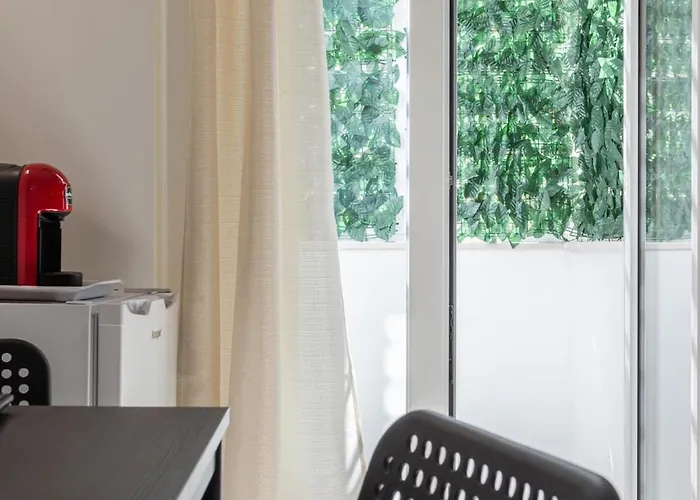 Al Teatro ゲストハウス バーリ