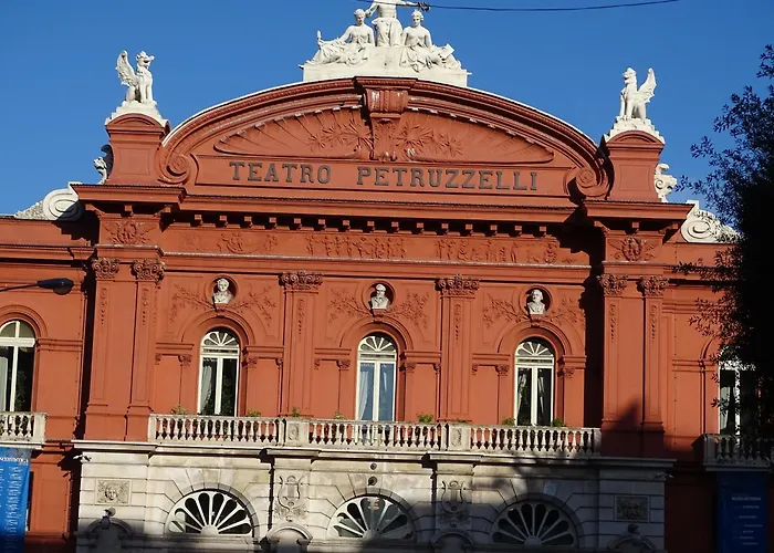 Al Teatro 3* バーリ